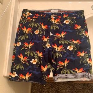 Never worn no tags size 32